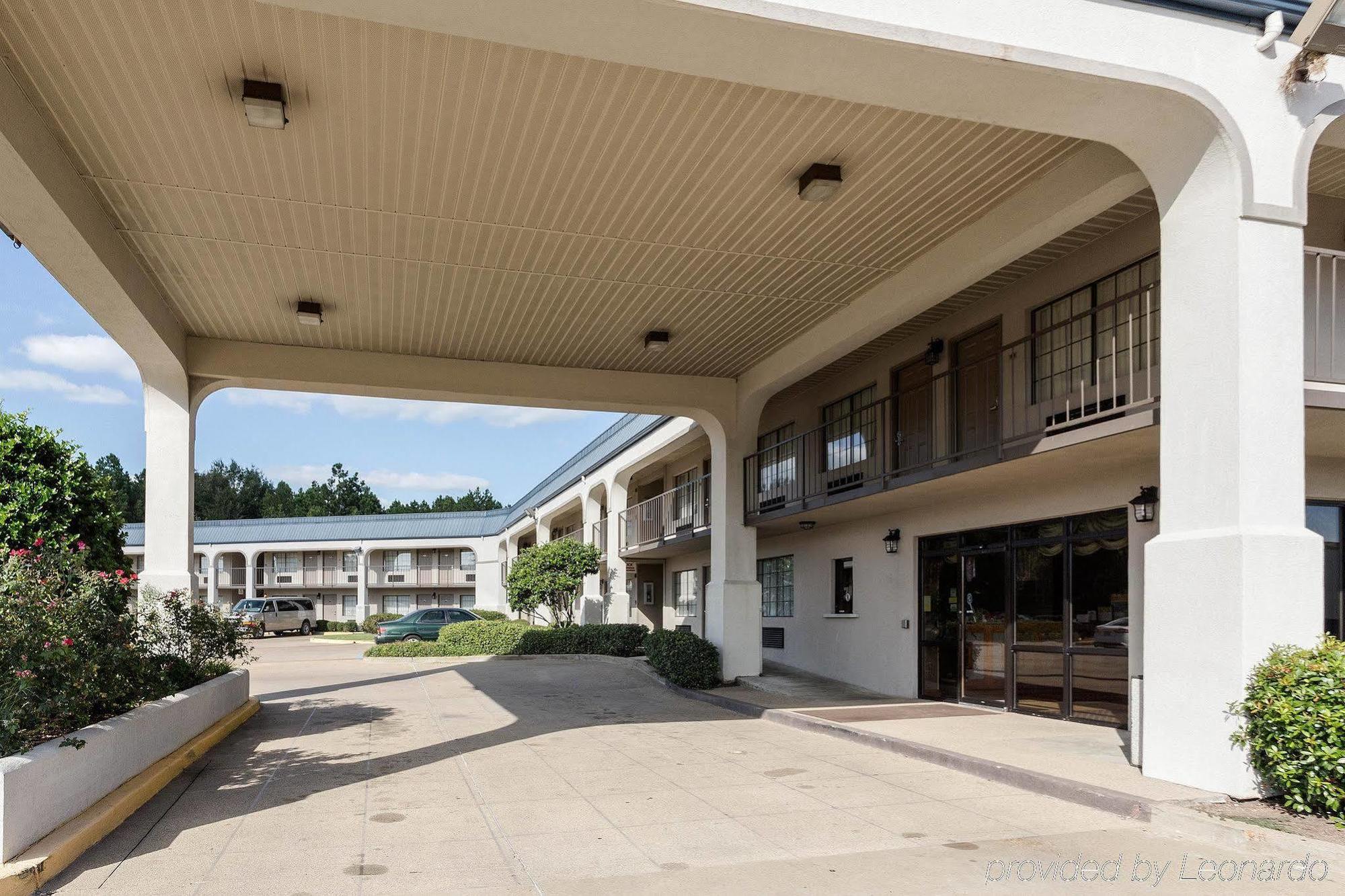 Econo Lodge Grenada Exterior photo